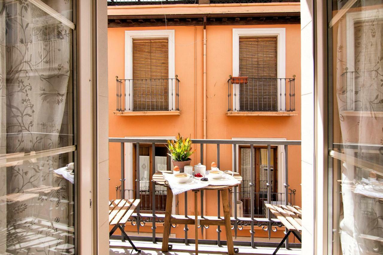 Deluxe * Granada